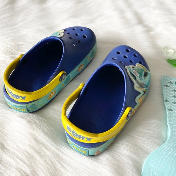 Crocs x Disney ☻ Finding Dory Light Up Sandal ☻ - Picture 4 of 8